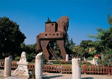 5 Days Istanbul - Gallipoli - Troy Tour Package By Bus